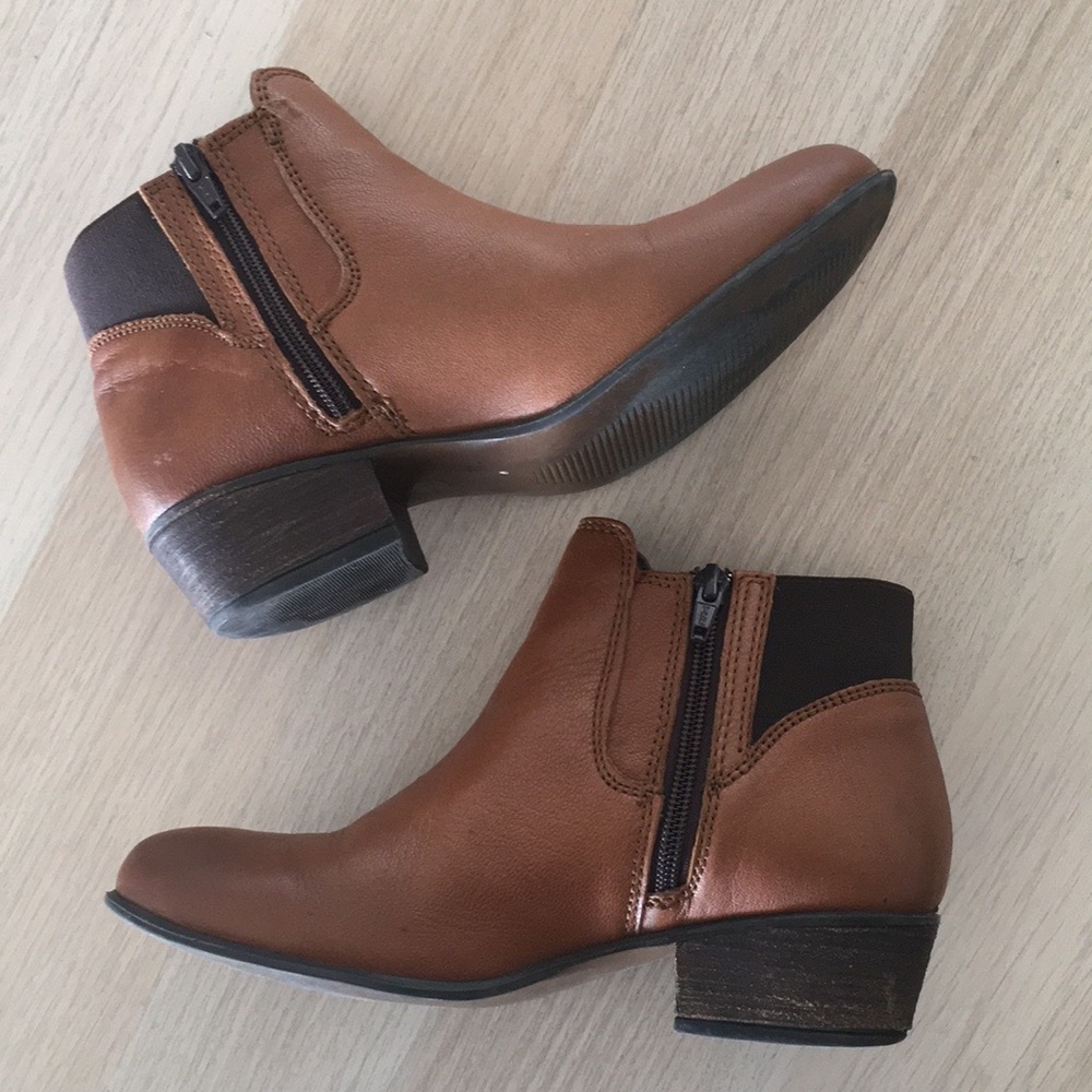 Brown Leather Rozamare Ankle Boots